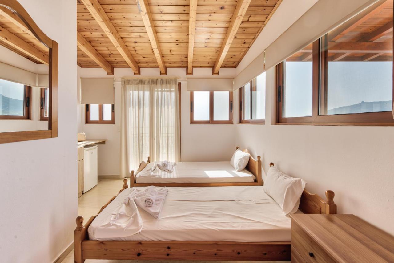 Saint Loukas Studios Zakynthos Town Luaran gambar